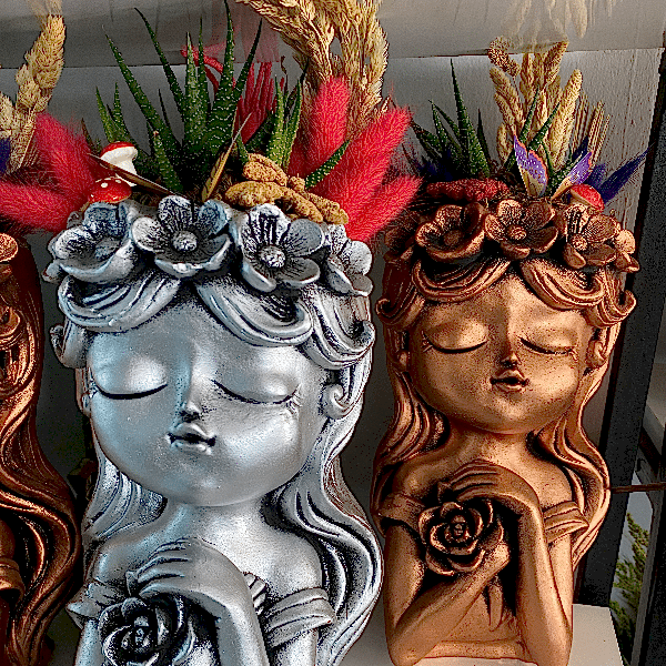  Burdur Çiçekçiler - RENKLİ KIZ VAZOLAR