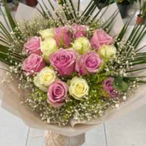  Burdur Çiçekçiler -  15 İTHAL PEMBE & BEYAZ GÜL